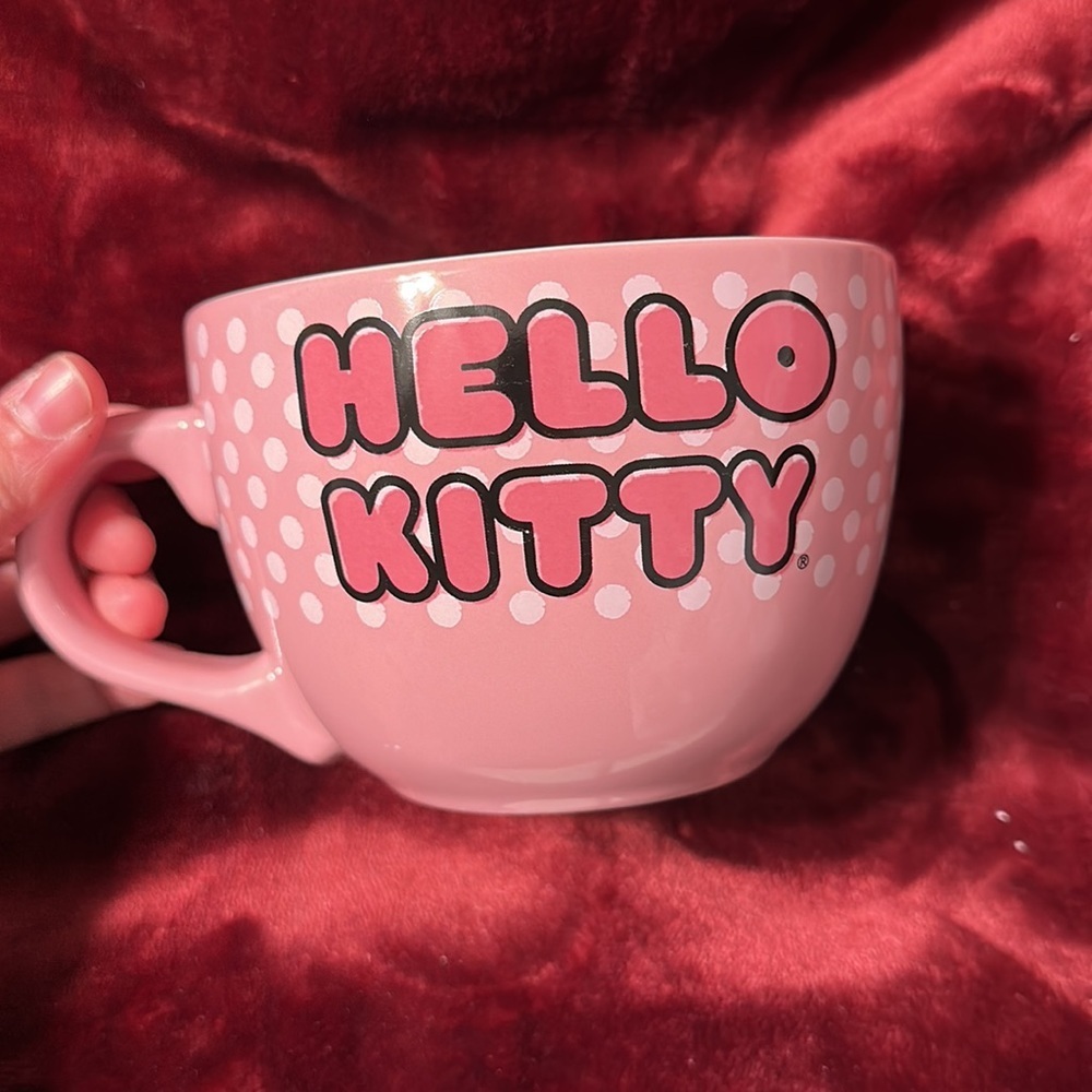 New Hello Kitty Large Mug - Picture 3 of 3